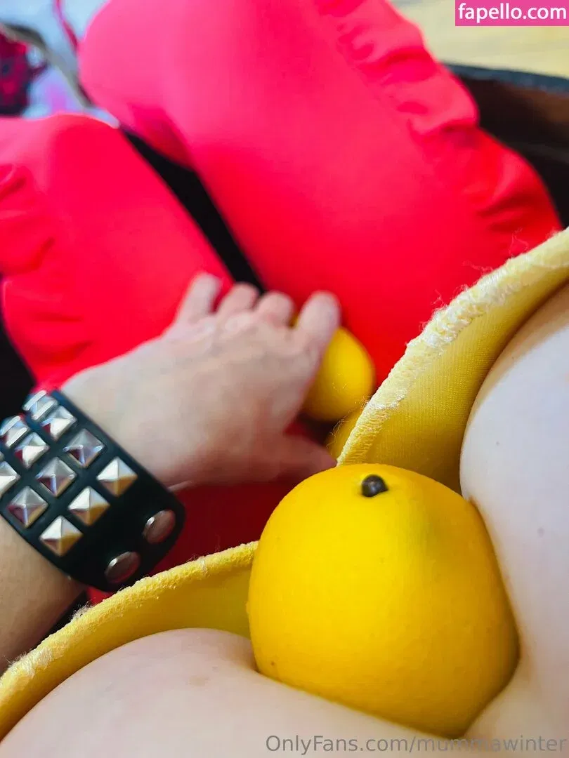 mummawinter Onlyfans Photo Gallery 