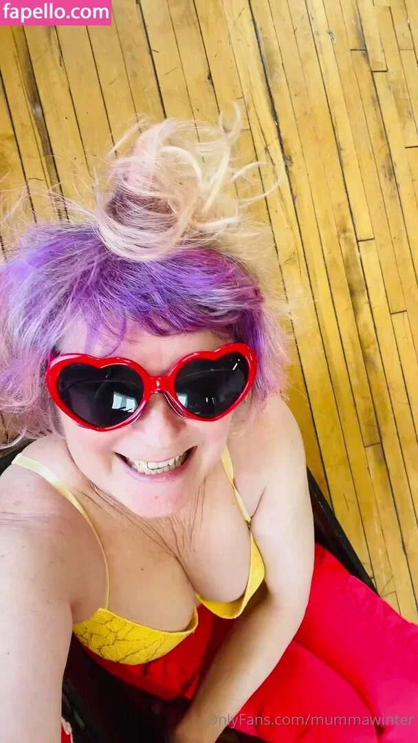 mummawinter Onlyfans Photo Gallery 