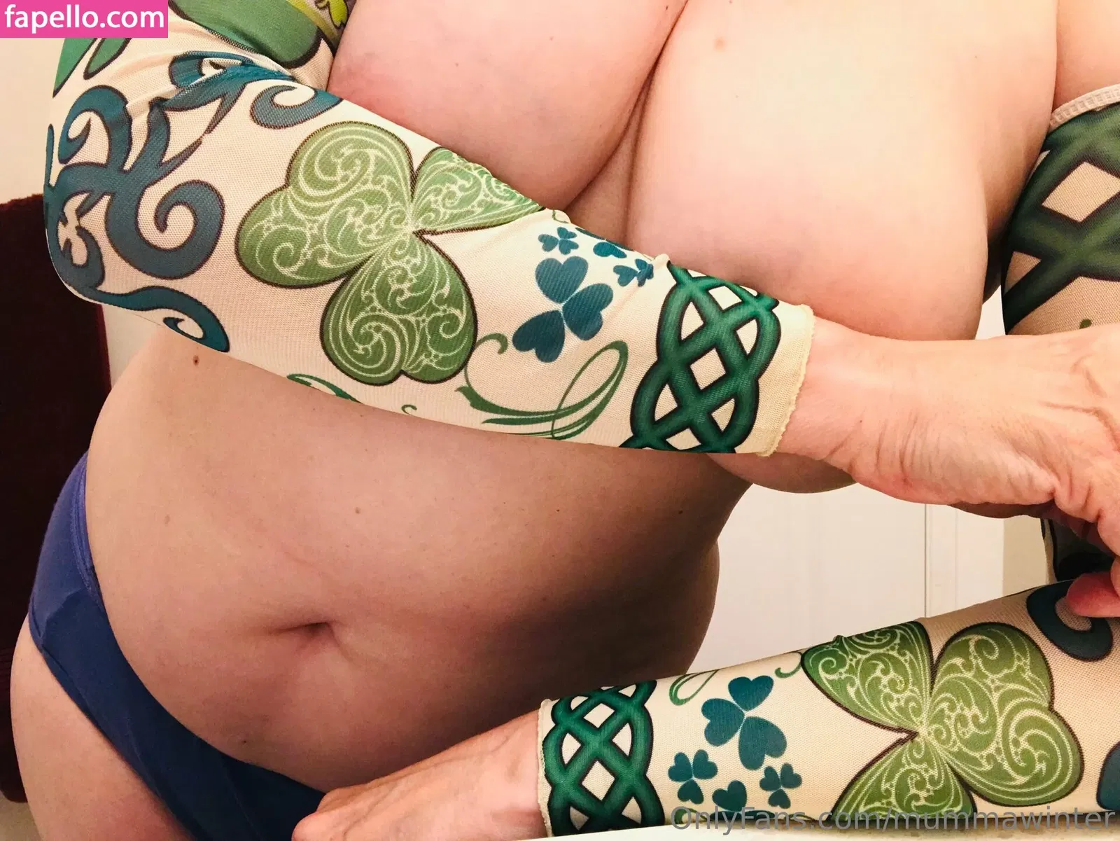 mummawinter Onlyfans Photo Gallery 