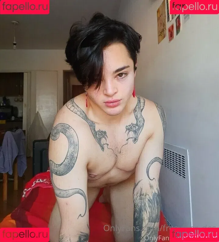 freeviper_des Onlyfans Photo Gallery 