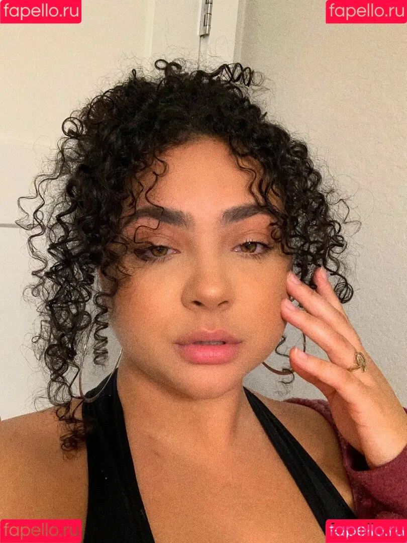 Deanelizyunes Onlyfans Photo Gallery 