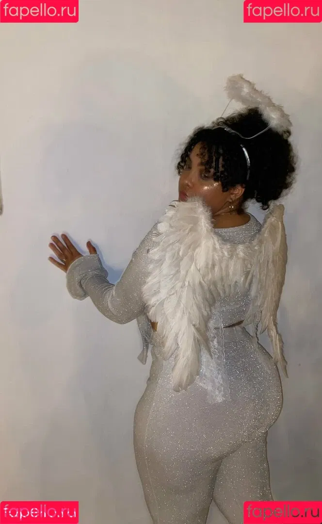 Deanelizyunes Onlyfans Photo Gallery 