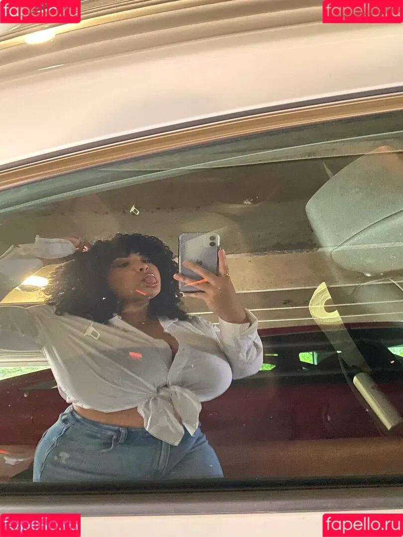 Deanelizyunes Onlyfans Photo Gallery 