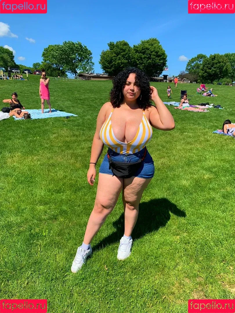 Deanelizyunes Onlyfans Photo Gallery 