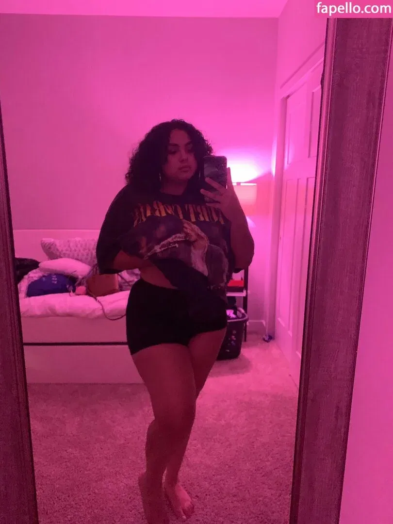 Deanelizyunes Onlyfans Photo Gallery 