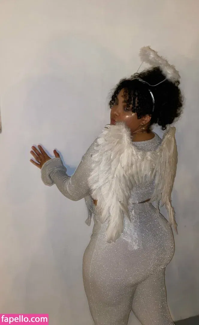 Deanelizyunes Onlyfans Photo Gallery 