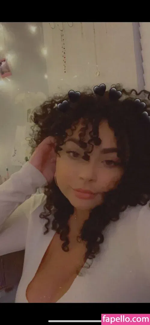 Deanelizyunes Onlyfans Photo Gallery 