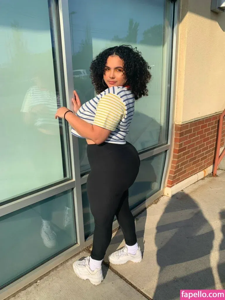 Deanelizyunes Onlyfans Photo Gallery 