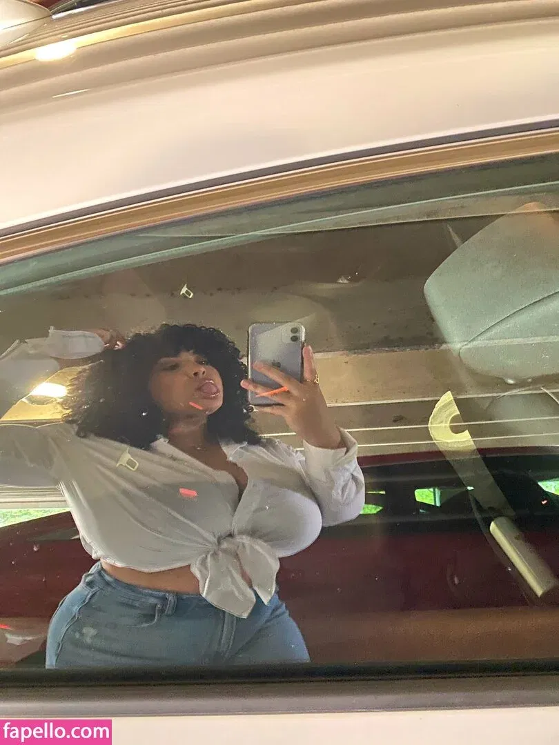 Deanelizyunes Onlyfans Photo Gallery 