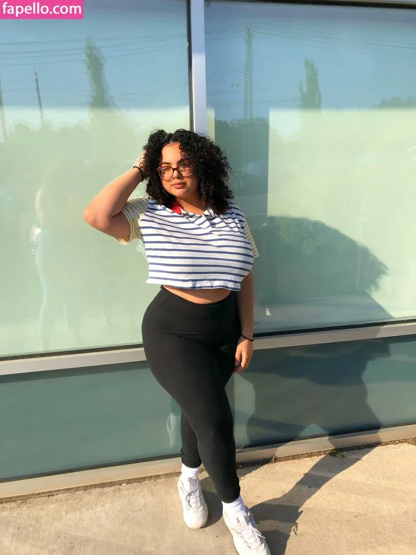 Deanelizyunes Onlyfans Photo Gallery 