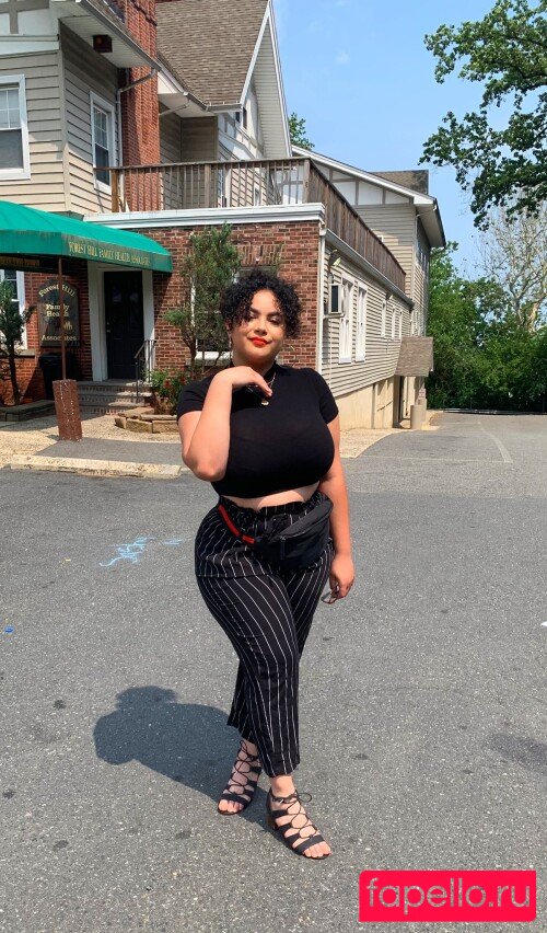 Deanelizyunes Nude Onlyfans Photo 10
