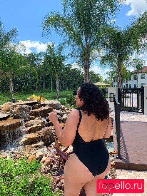 Deanelizyunes Nude Onlyfans Photo 5
