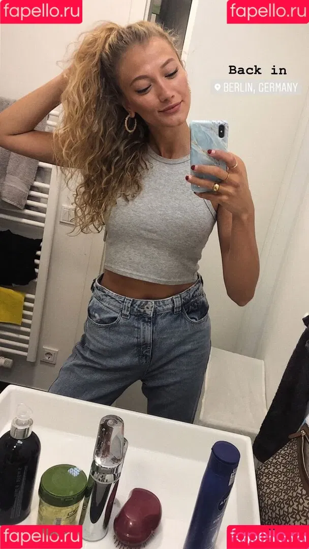 Leony Burger Onlyfans Photo Gallery 