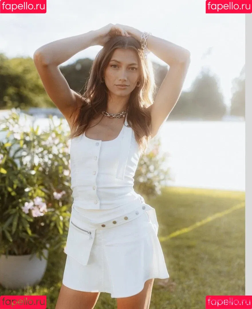 Leony Burger Onlyfans Photo Gallery 