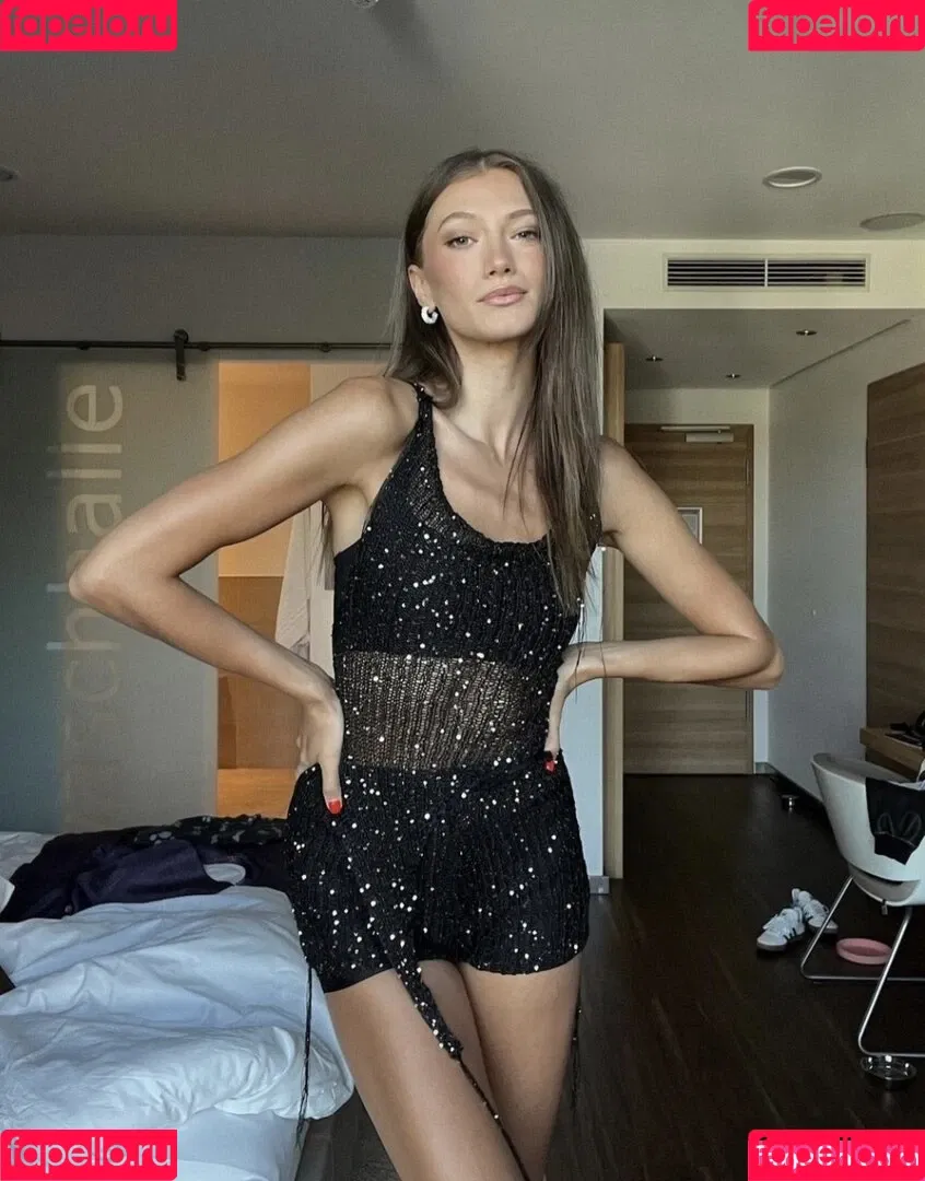 Leony Burger Onlyfans Photo Gallery 