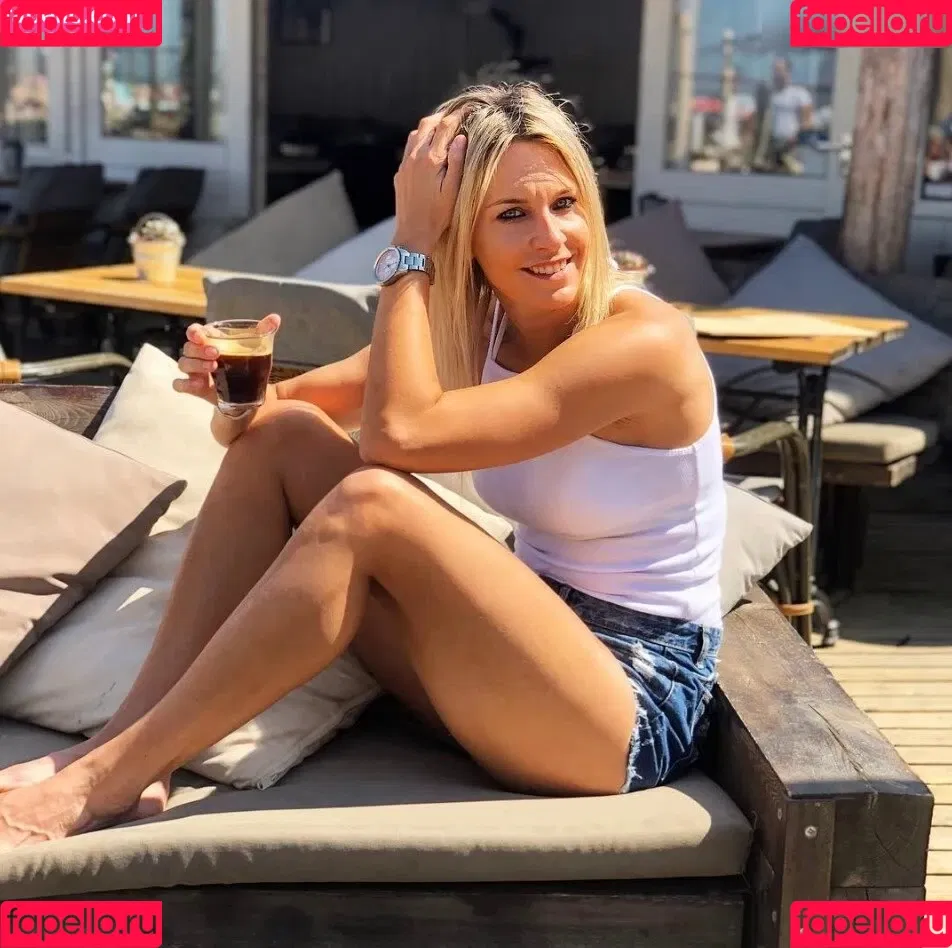 DFB Damen Onlyfans Photo Gallery 