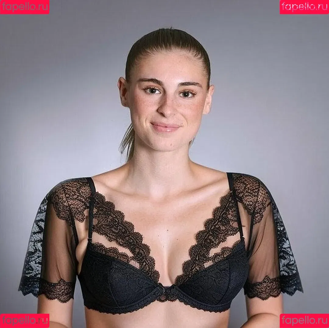 DFB Damen Onlyfans Photo Gallery 