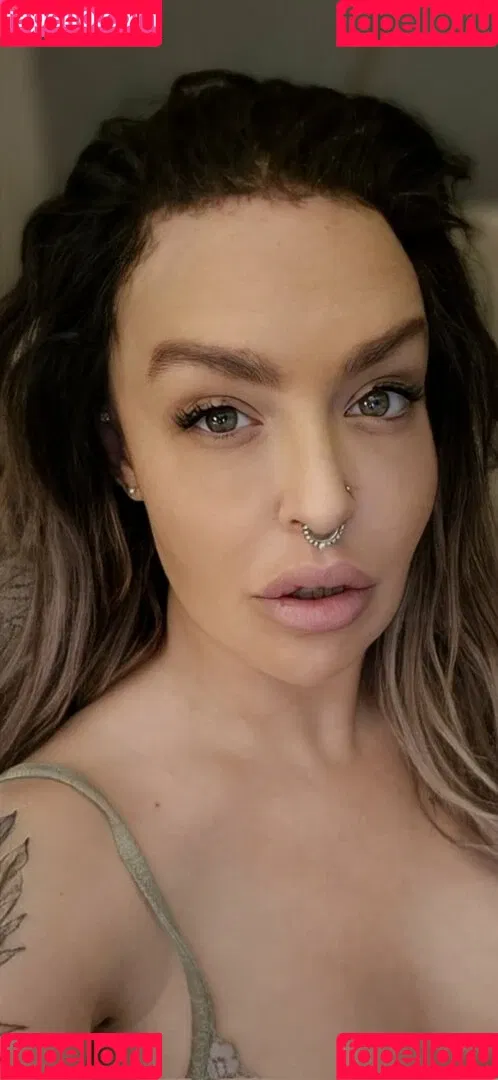 CaraWilder Onlyfans Photo Gallery 