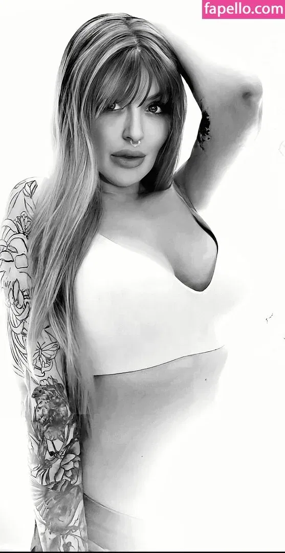 CaraWilder Onlyfans Photo Gallery 