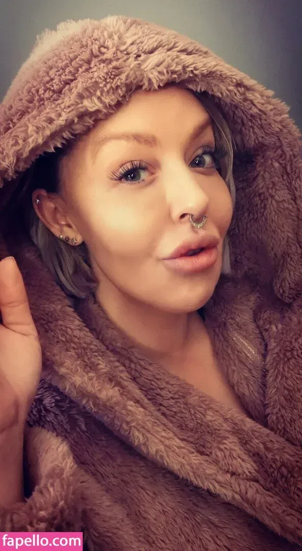 CaraWilder Onlyfans Photo Gallery 