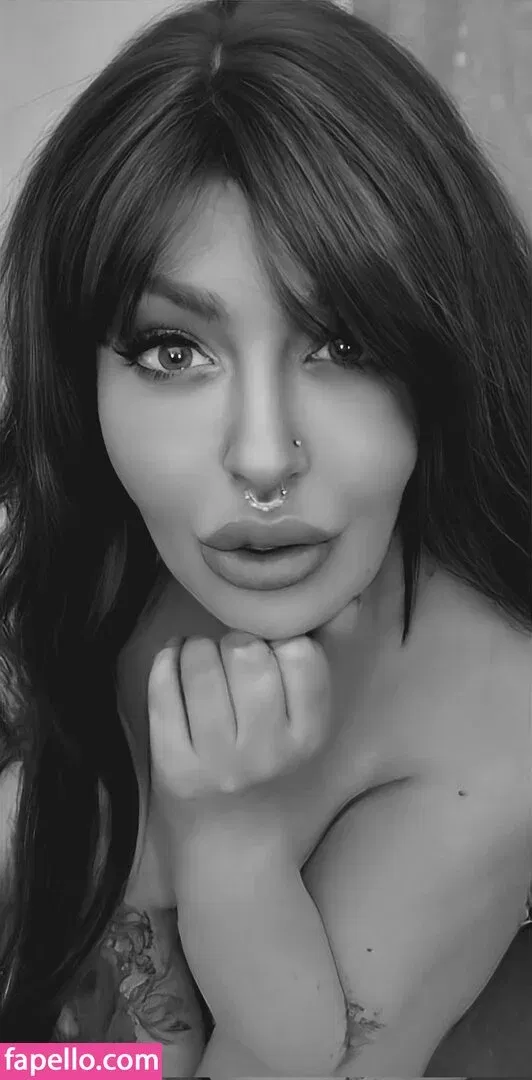 CaraWilder Onlyfans Photo Gallery 