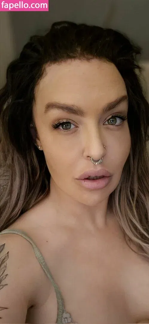 CaraWilder Onlyfans Photo Gallery 