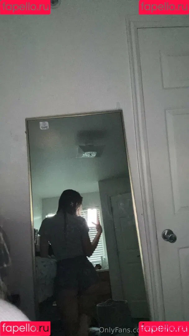 mileyeilish Onlyfans Photo Gallery 
