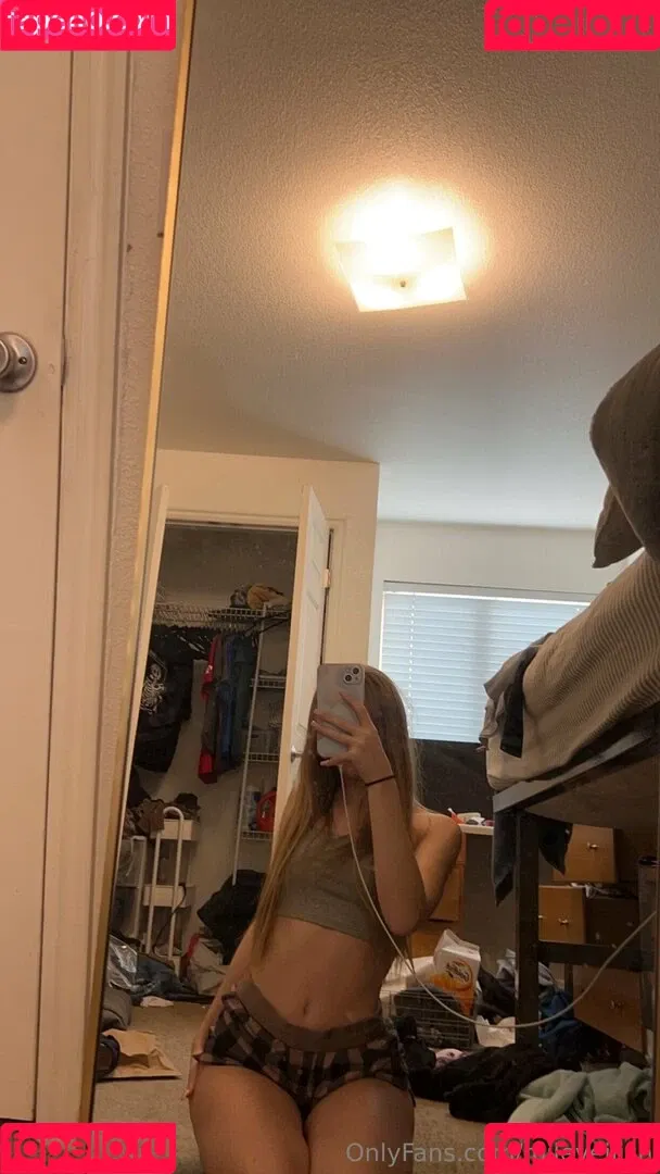 mileyeilish Onlyfans Photo Gallery 