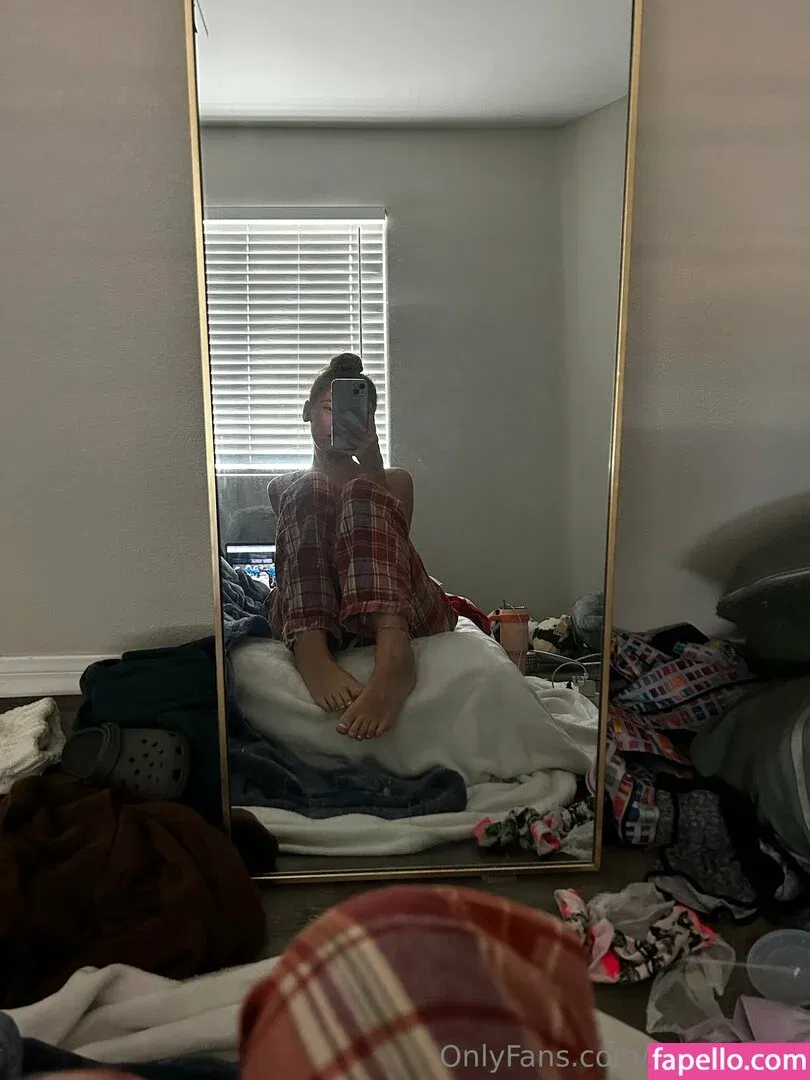 mileyeilish Onlyfans Photo Gallery 