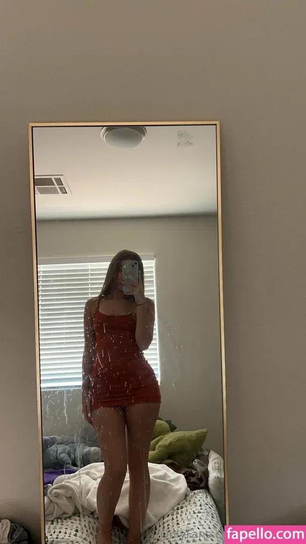 mileyeilish Onlyfans Photo Gallery 