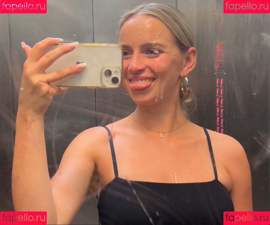 baebaezoe Onlyfans Photo Gallery 