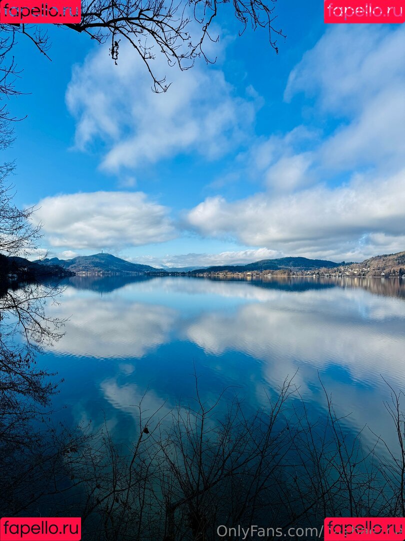 baebaezoe Onlyfans Photo Gallery 