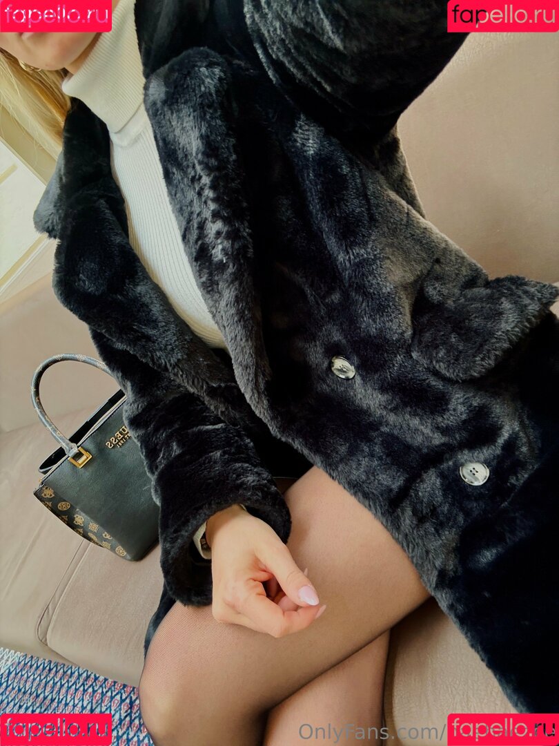 baebaezoe Onlyfans Photo Gallery 