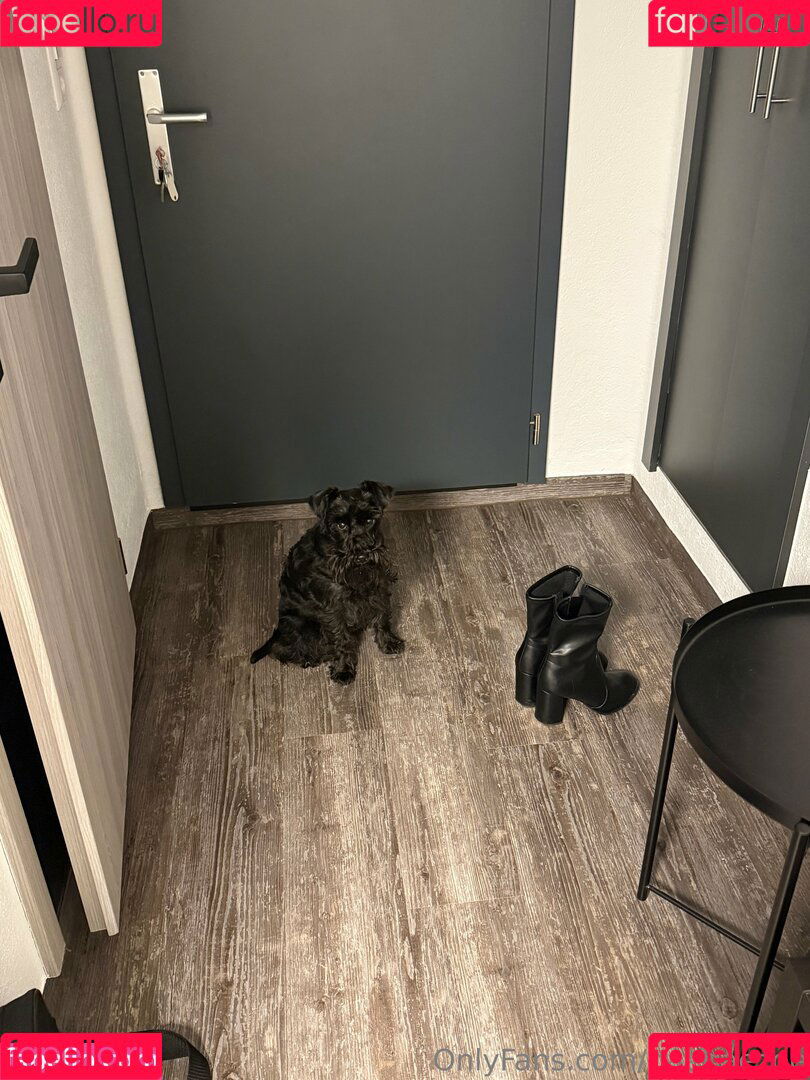 baebaezoe Onlyfans Photo Gallery 