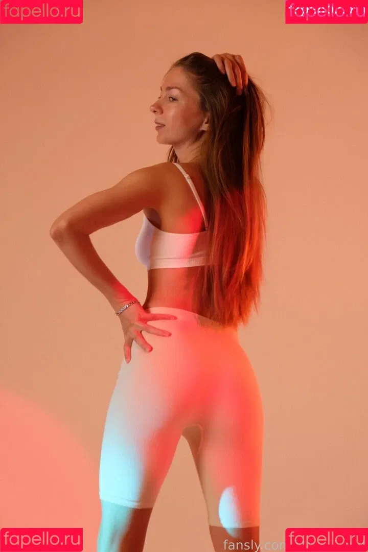 Mary_Land Onlyfans Photo Gallery 