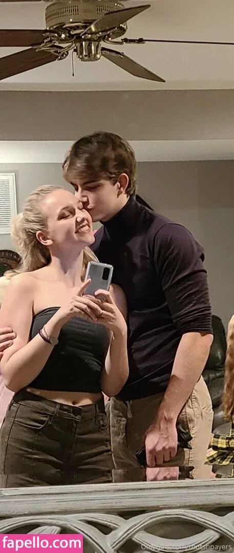 thotsnpayers Onlyfans Photo Gallery 