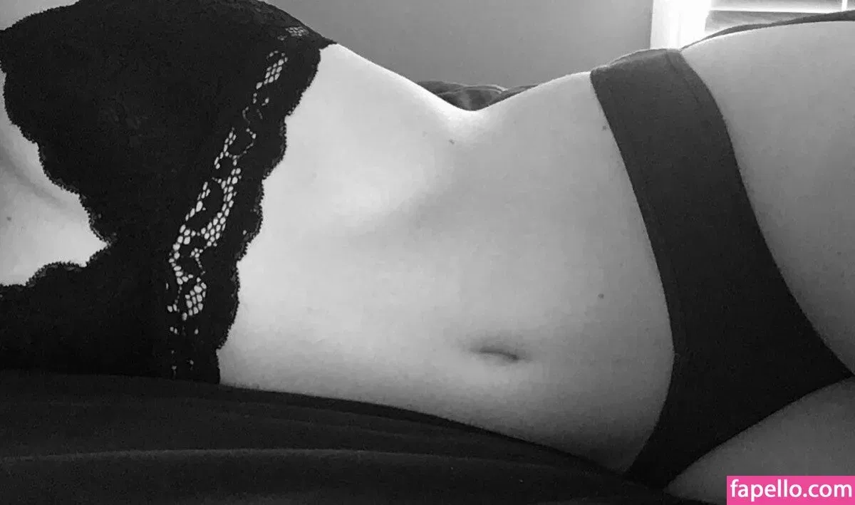 hippiebooty101 Onlyfans Photo Gallery 