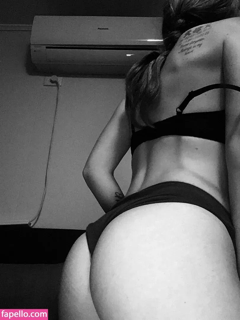 hippiebooty101 Onlyfans Photo Gallery 