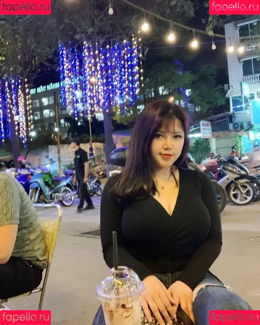 Thu Trang Vo Onlyfans Photo Gallery 