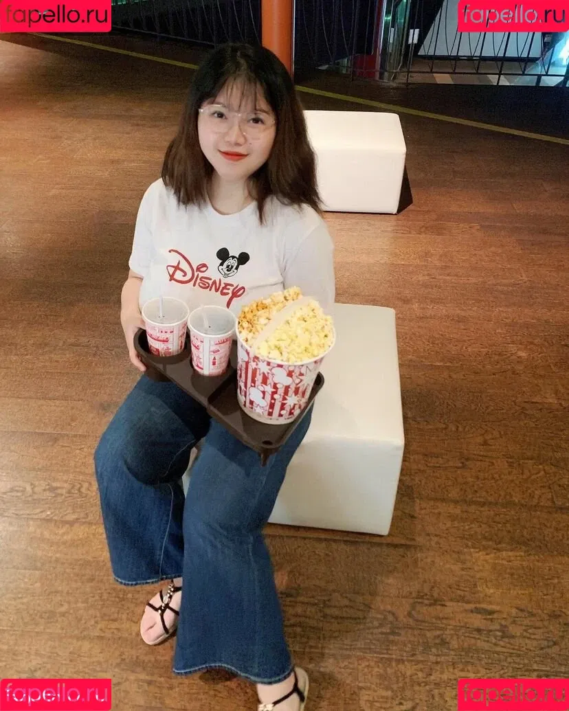 Thu Trang Vo Onlyfans Photo Gallery 