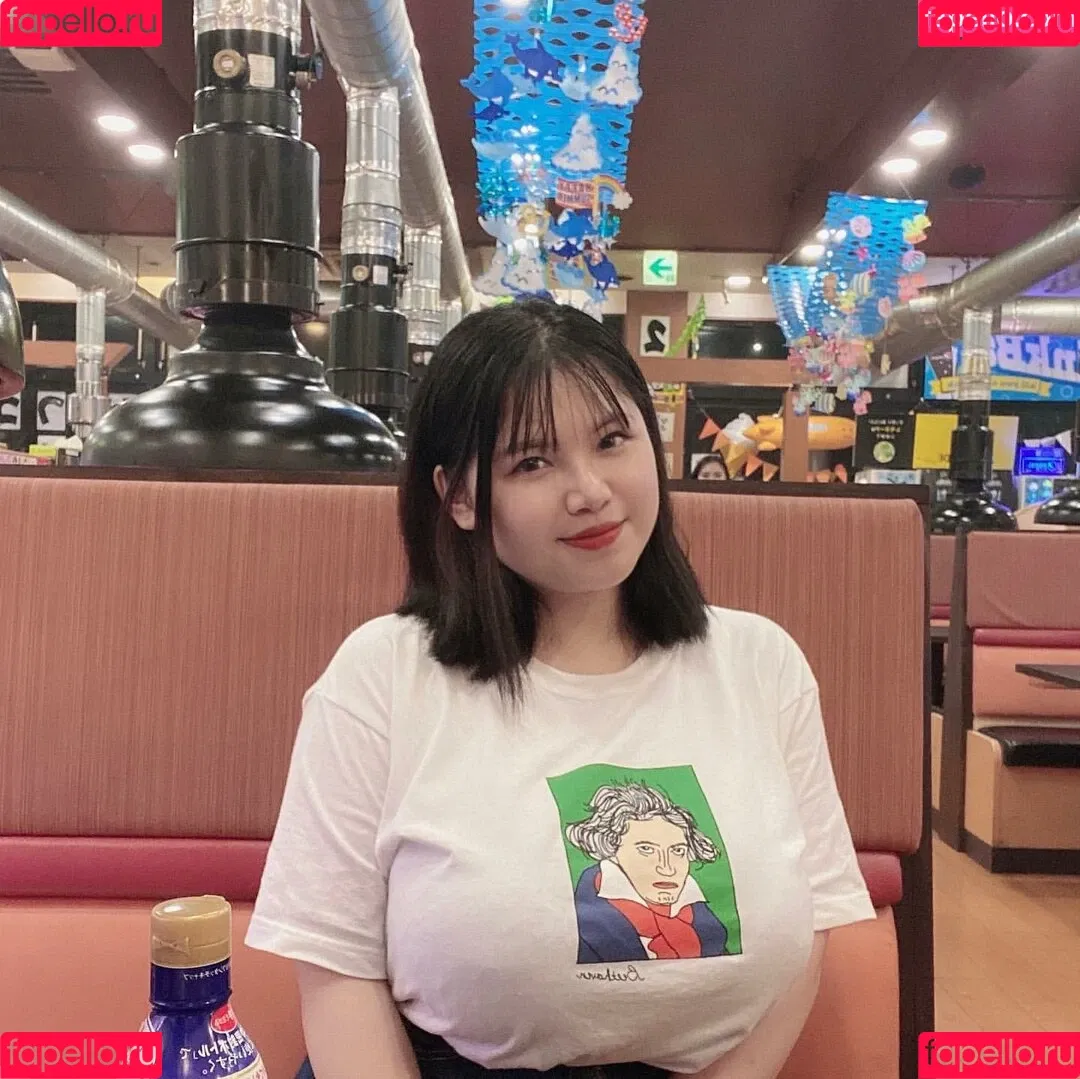 Thu Trang Vo Onlyfans Photo Gallery 