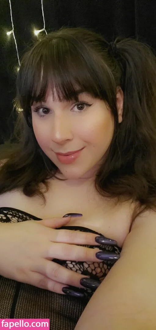 tsroxxxie Onlyfans Photo Gallery 