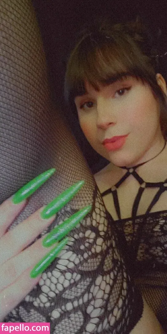 tsroxxxie Onlyfans Photo Gallery 