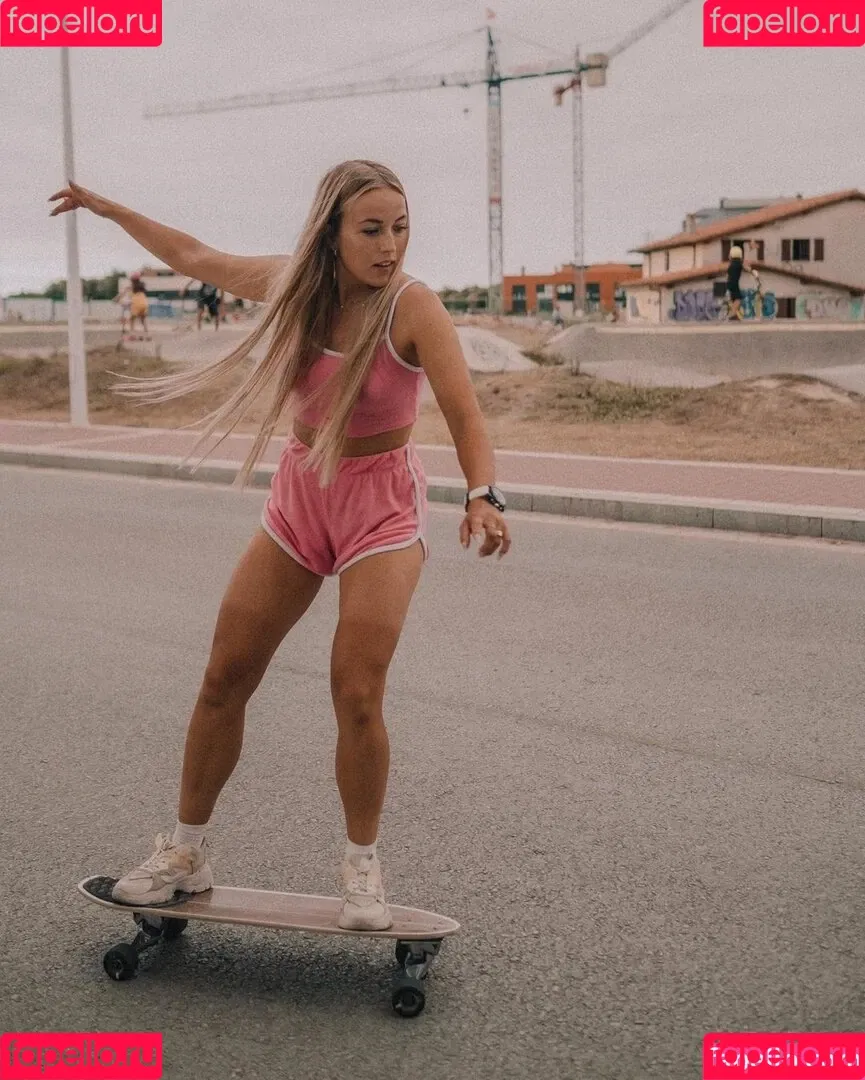 Alina Jäger Onlyfans Photo Gallery 