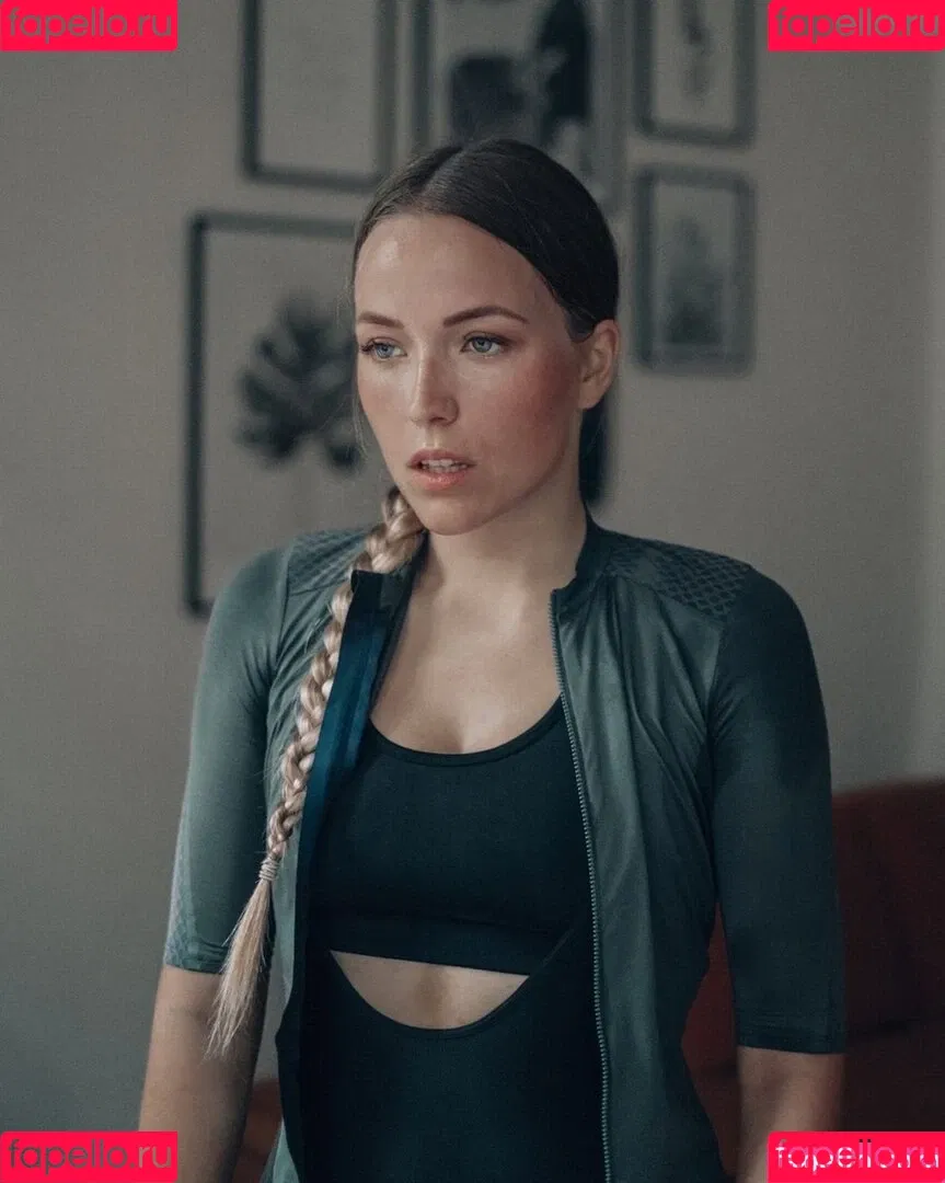Alina Jäger Onlyfans Photo Gallery 