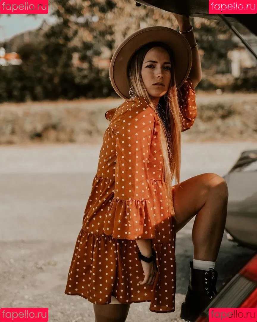 Alina Jäger Onlyfans Photo Gallery 