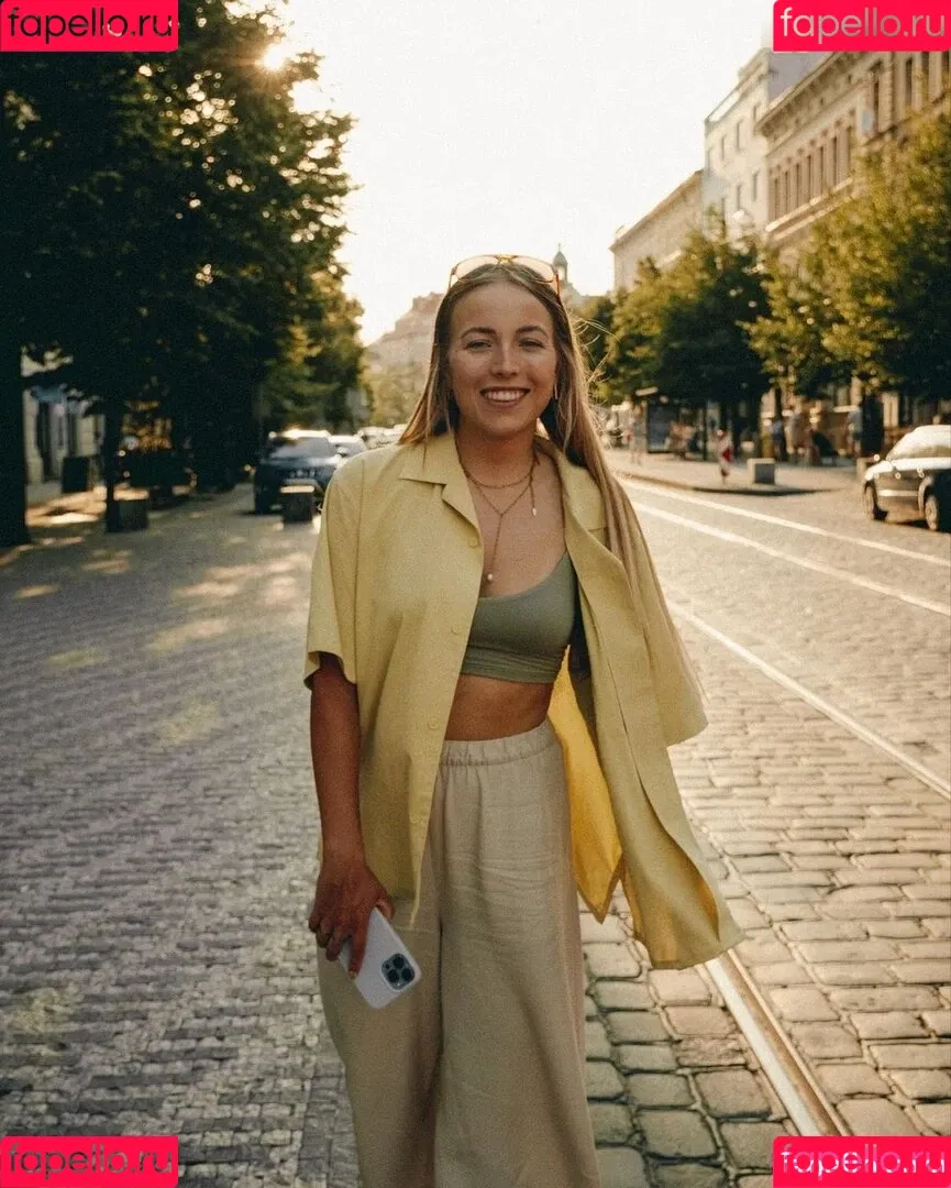 Alina Jäger Onlyfans Photo Gallery 