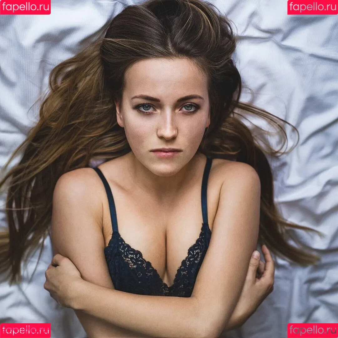 Alina Jäger Onlyfans Photo Gallery 