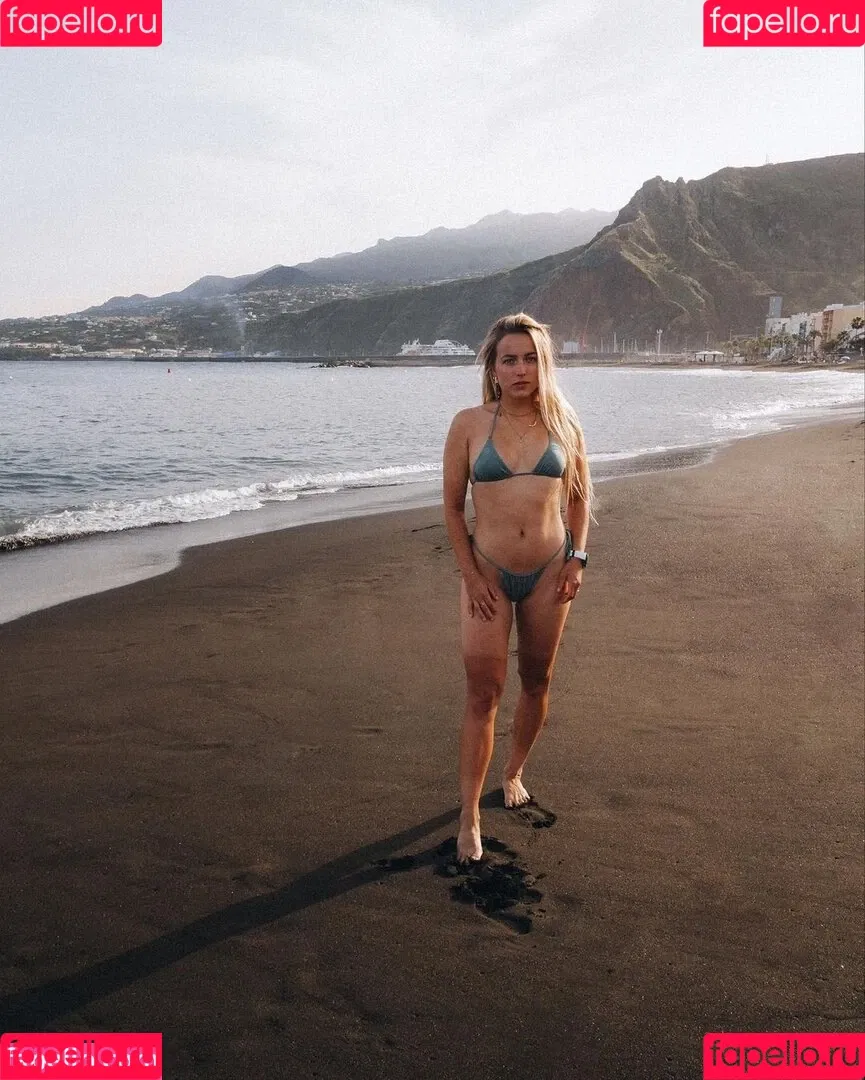 Alina Jäger Onlyfans Photo Gallery 