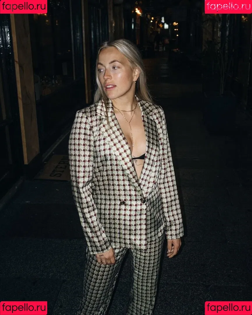 Alina Jäger Onlyfans Photo Gallery 
